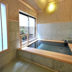室內 Spa 池