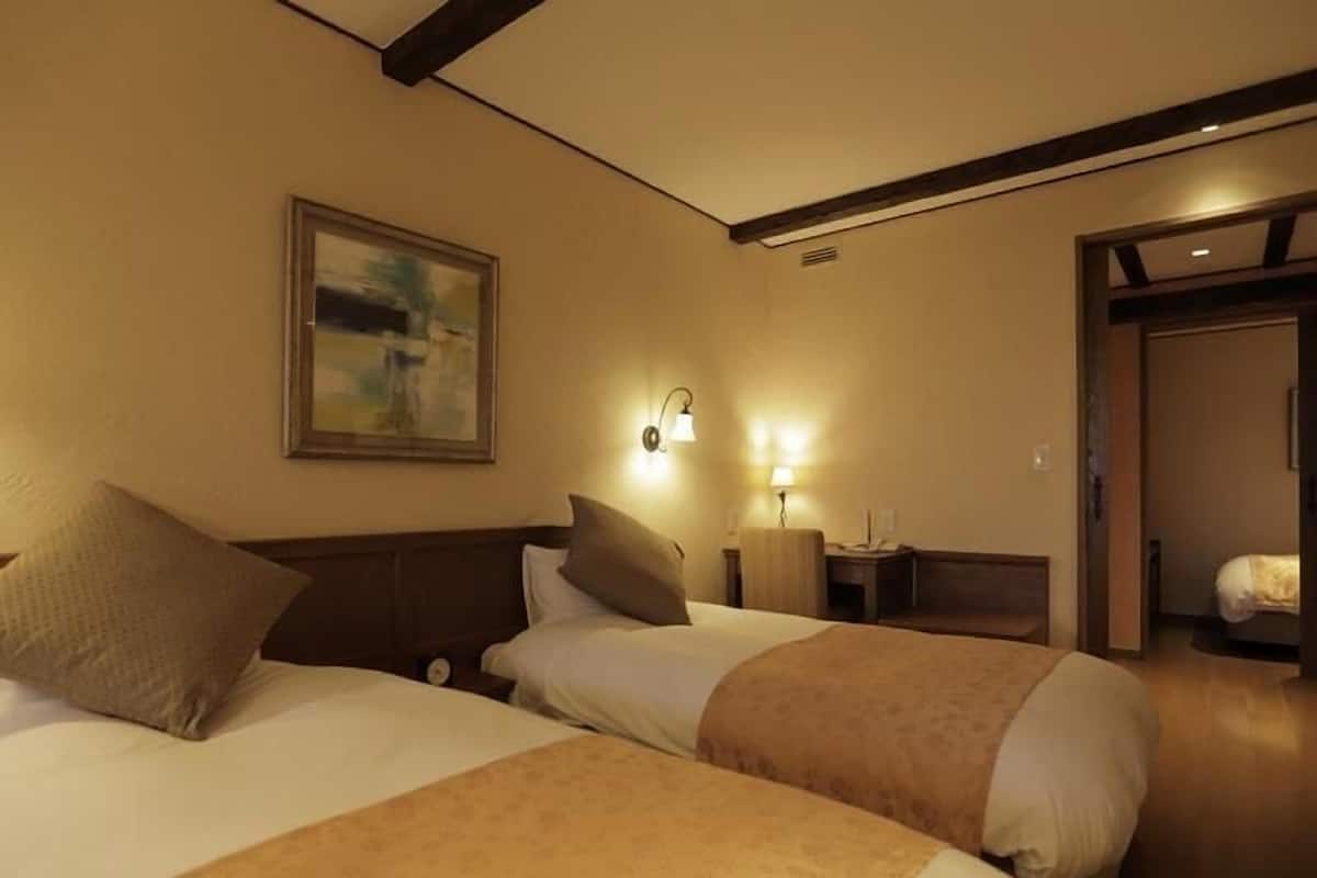 Caja de seguridad en la habitación, insonorización y wifi gratis