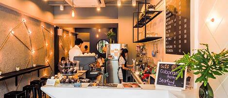 Coffee shop