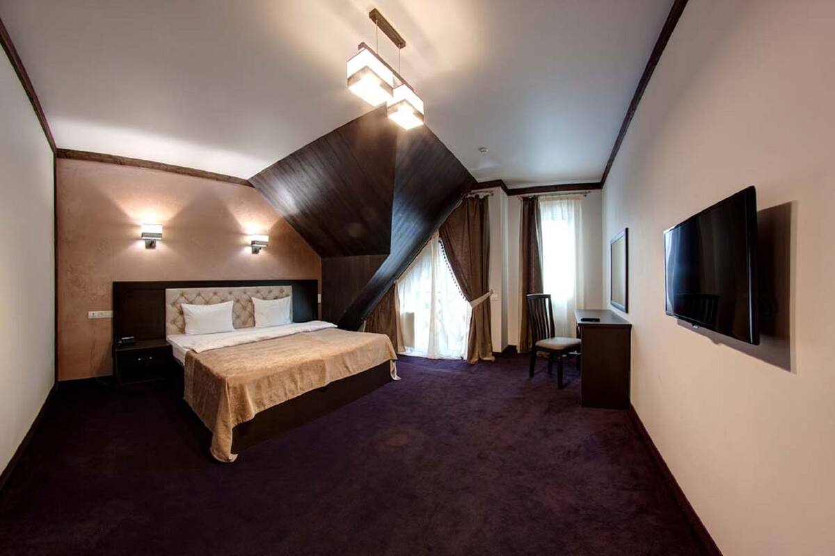 In-room safe, individually decorated, free WiFi