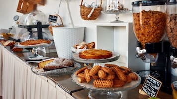 Desayuno buffet incluido todos los dĂas