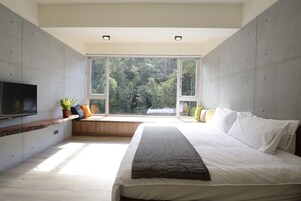 Habitación Deluxe doble, 1 cama de matrimonio grande | Vistas a la montaña