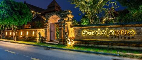 Ngoại thất