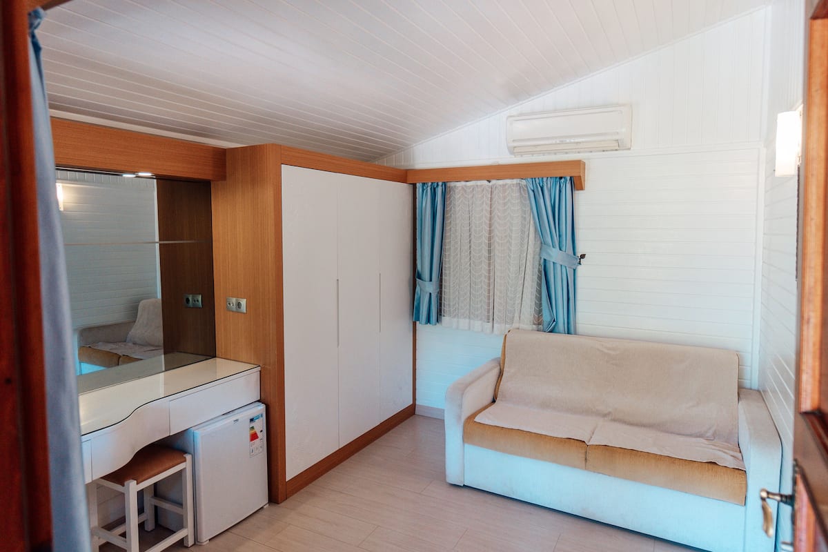 1 bedroom, in-room safe, soundproofing, free wifi