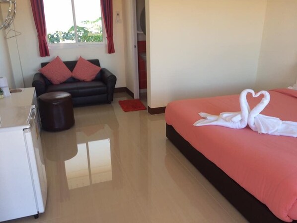 Standard Room | Living area | Flat-screen TV - ThanaVill Resort (Mae Sot)