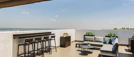 Exclusive Penthouse, 3 Bedrooms, Non Smoking, City View | Terrace/patio