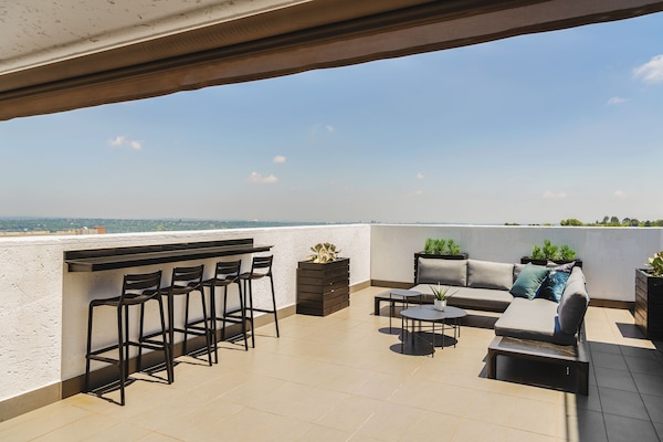 Attico Exclusive, 3 camere da letto, non fumatori, vista città | Terrazza/patio