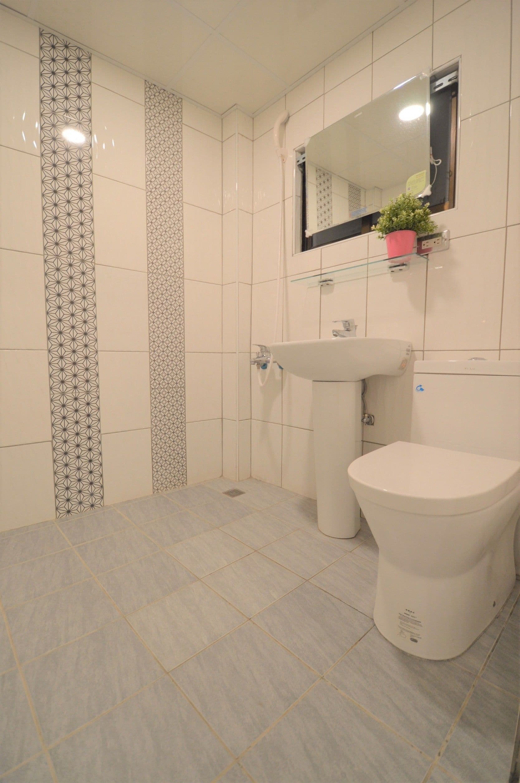 Individually decorated, desk, rollaway beds, free WiFi