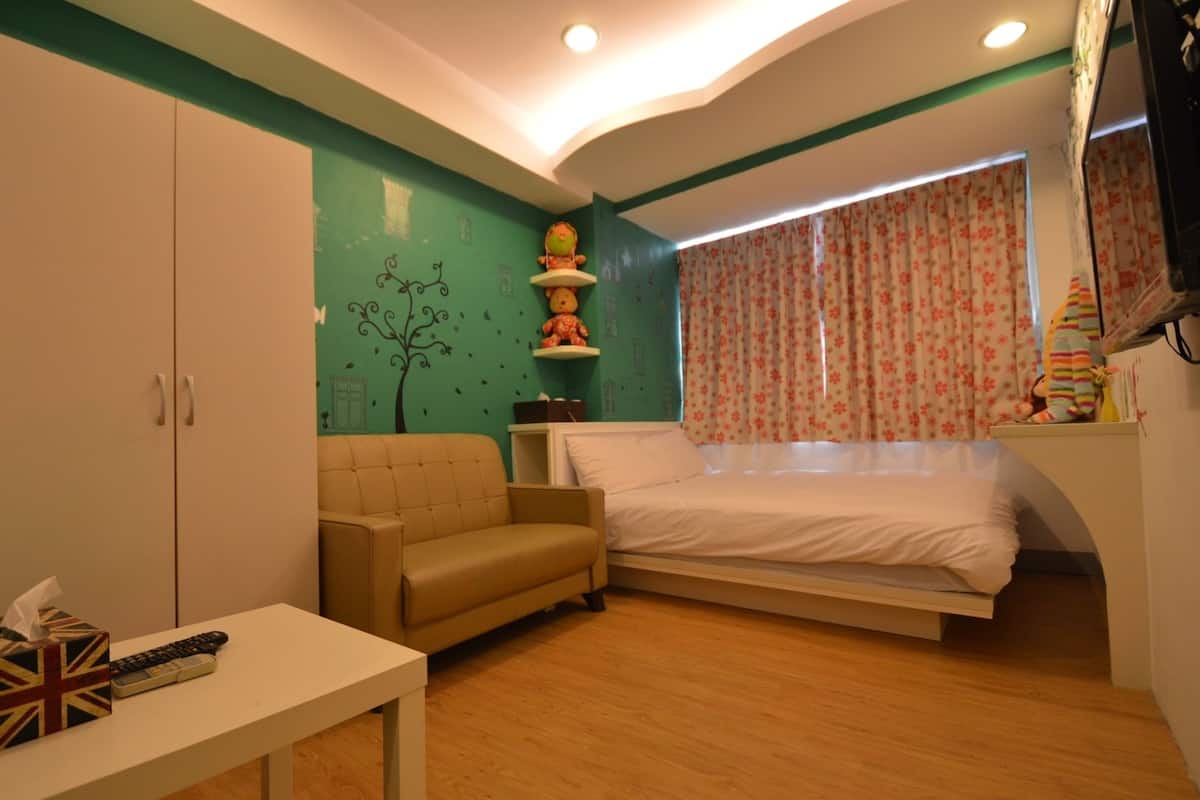 Double Room, 1 Double Bed | Individually decorated, desk, rollaway beds, free WiFi