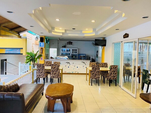 Daily buffet breakfast for a fee - Ban Chanchay (Hua Hin)