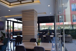 Breakfast, lunch and dinner served  - Güden Pearl Apart Hotel (Konyaalti)