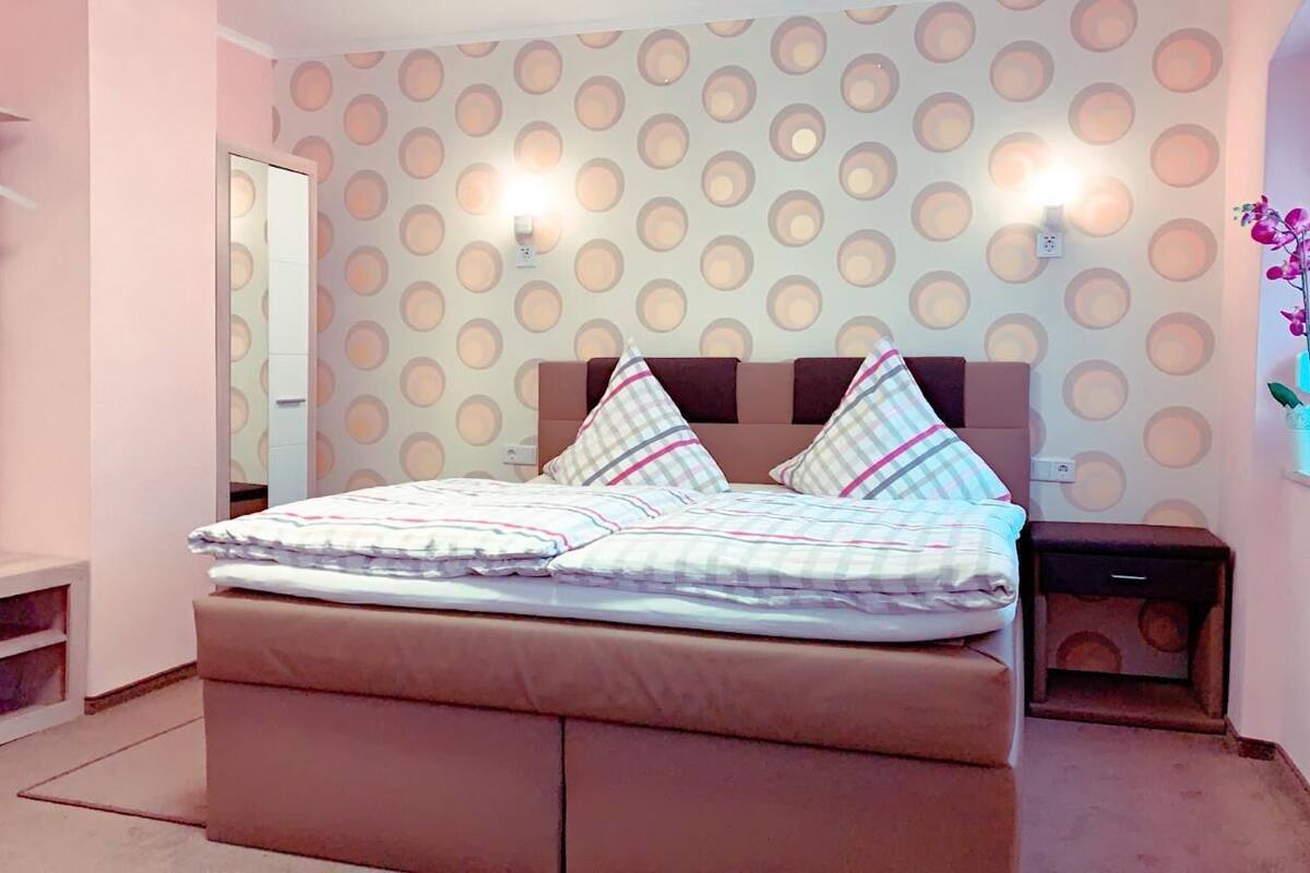 iron/ironing board, rollaway beds, free wifi