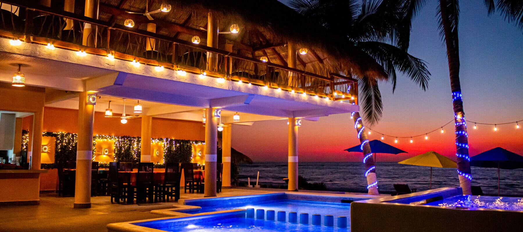 Breakfast, lunch, dinner served; Mexican cuisine, beach views 