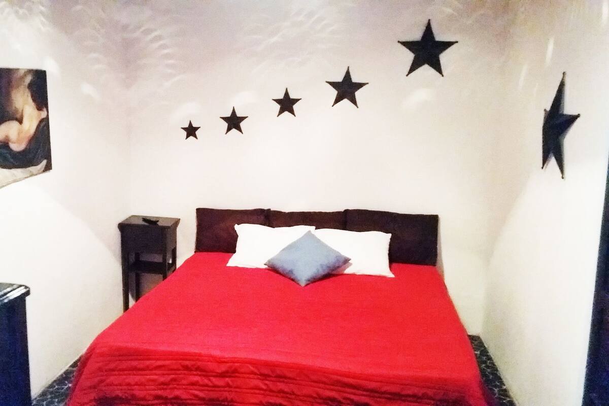 Suite básica, 2 habitaciones | Tabla de planchar con plancha y wifi gratis 