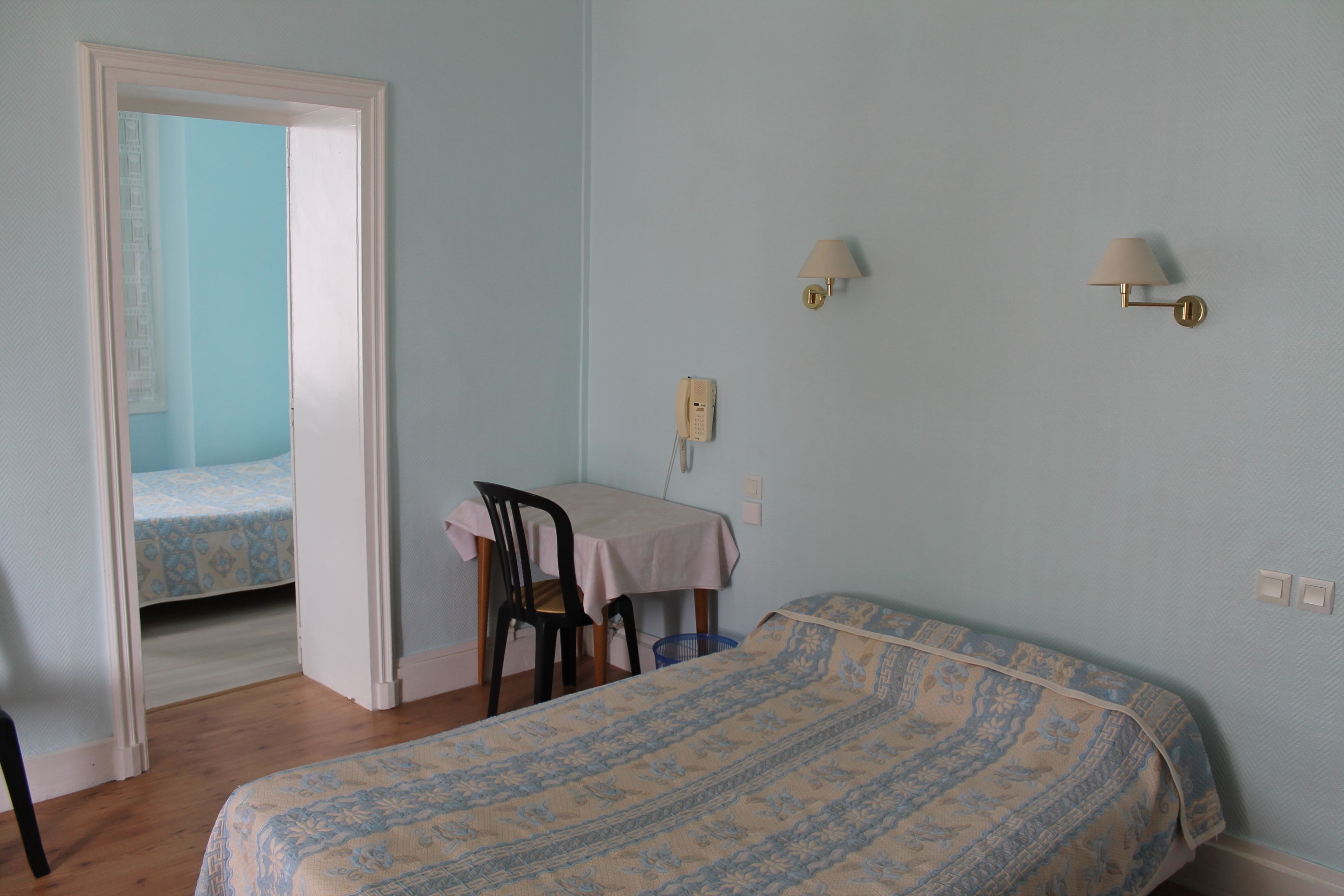 individually decorated, individually furnished, free cots/infant beds