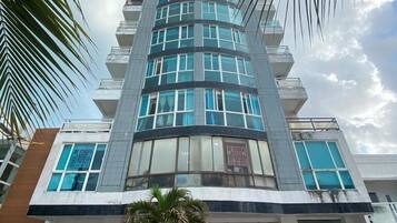 Fachada de la propiedad