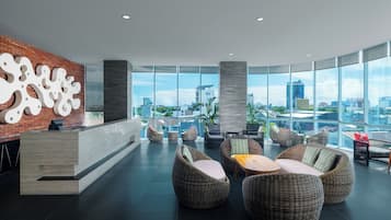 Poolside bar