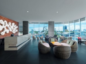 Poolside bar