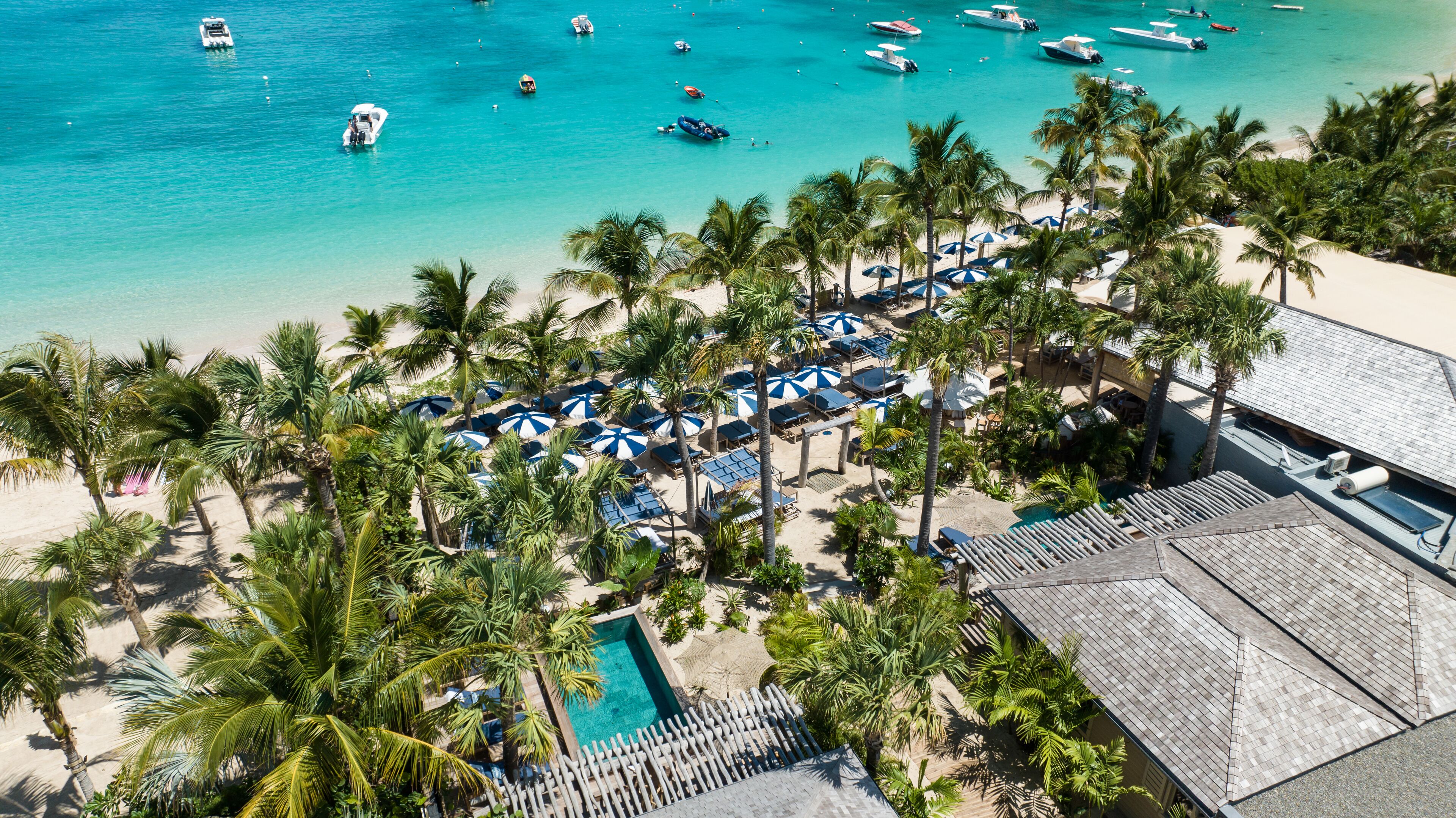 Bohemian Blue Beach House - Saint Jean | Premium bedding, minibar, in-room safe, individually decorated