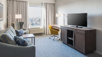 Schreibtisch, laptopgeeigneter Arbeitsplatz, Verdunkelungsvorhänge