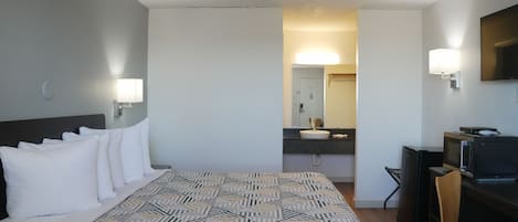 Rom – deluxe, 1 kingsize-seng, ikke-røyk, kjøleskap og mikrobølgeovn | Wi-fi (inkludert) og sengetøy