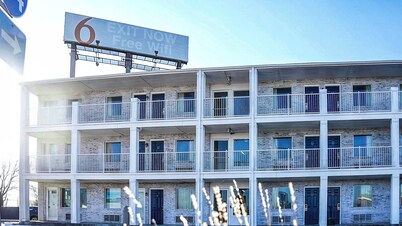 Motel 6 Rolla, MO