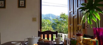 Autana Bed and Breakfast - Hostel