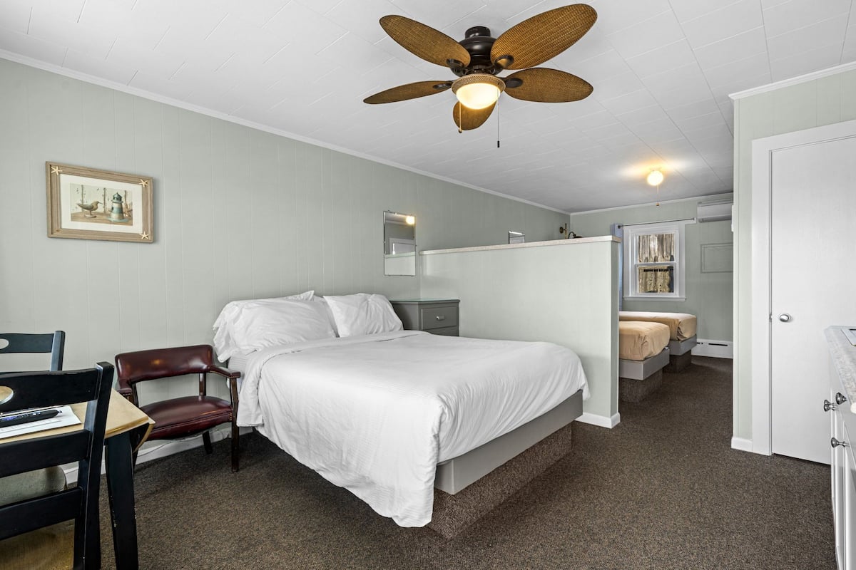In-room safe, individually decorated, blackout drapes