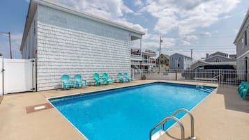 Seasonal outdoor pool