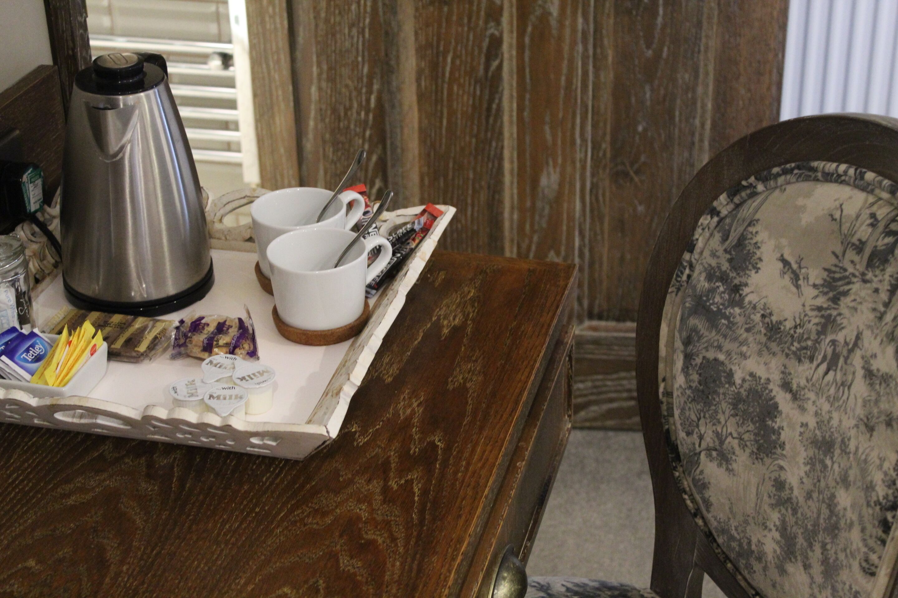 Standard Double Room, Ensuite | Food and drink