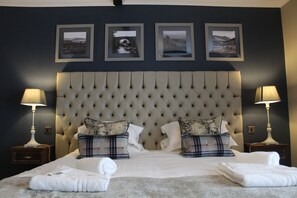 Deluxe Double Room, Ensuite - Red Dragon Inn (Carnforth)