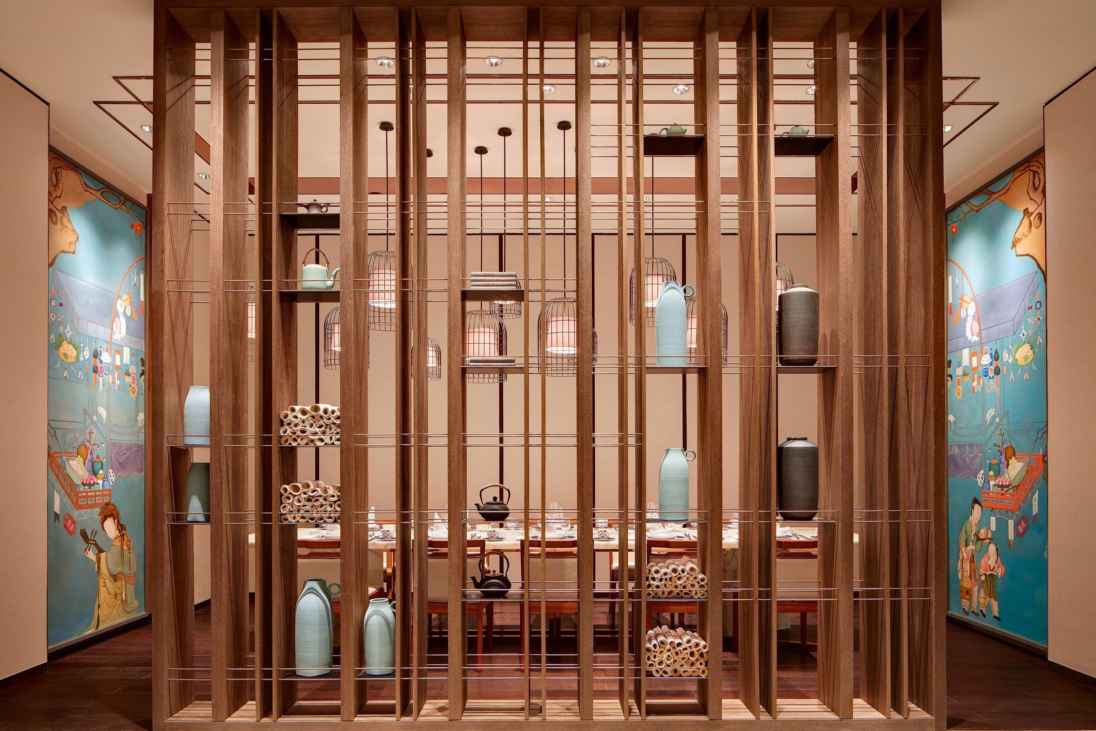 2 restaurants, breakfast, lunch, dinner served; asian cuisine