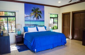 Luksus-dobbeltrom, 1 kingsize-seng, havutsikt | Sengetøy av topp kvalitet, safe på rommet og blendingsgardiner