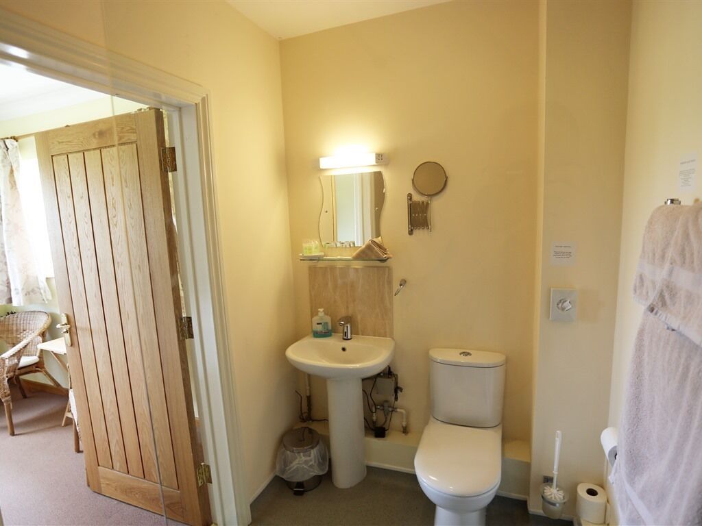 ダブルまたはツインルーム エンスイート (wheelchair accessible) | バスルーム