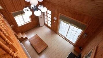 Villa, 3 Bedrooms (132sqm) | Living area