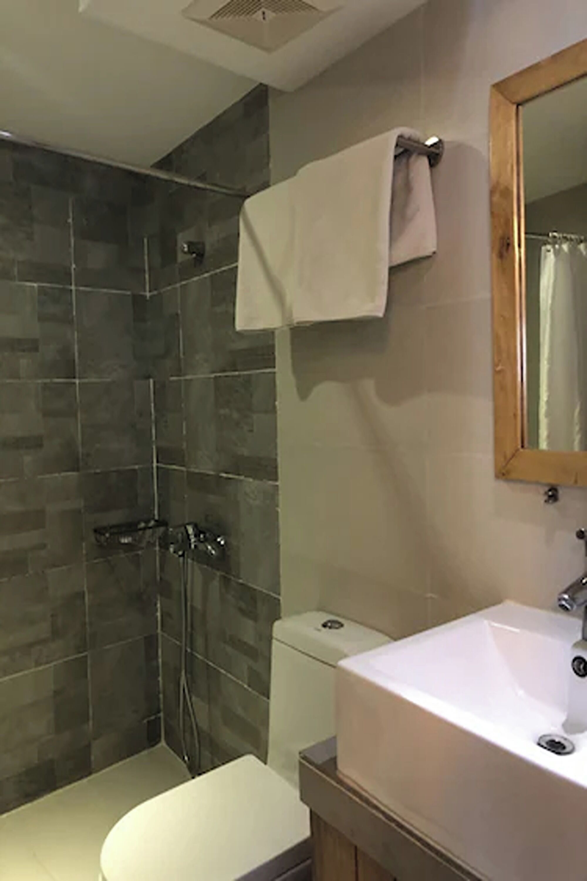 loft room with ocean view | bathroom | shower, free toiletries, hair dryer, bidet