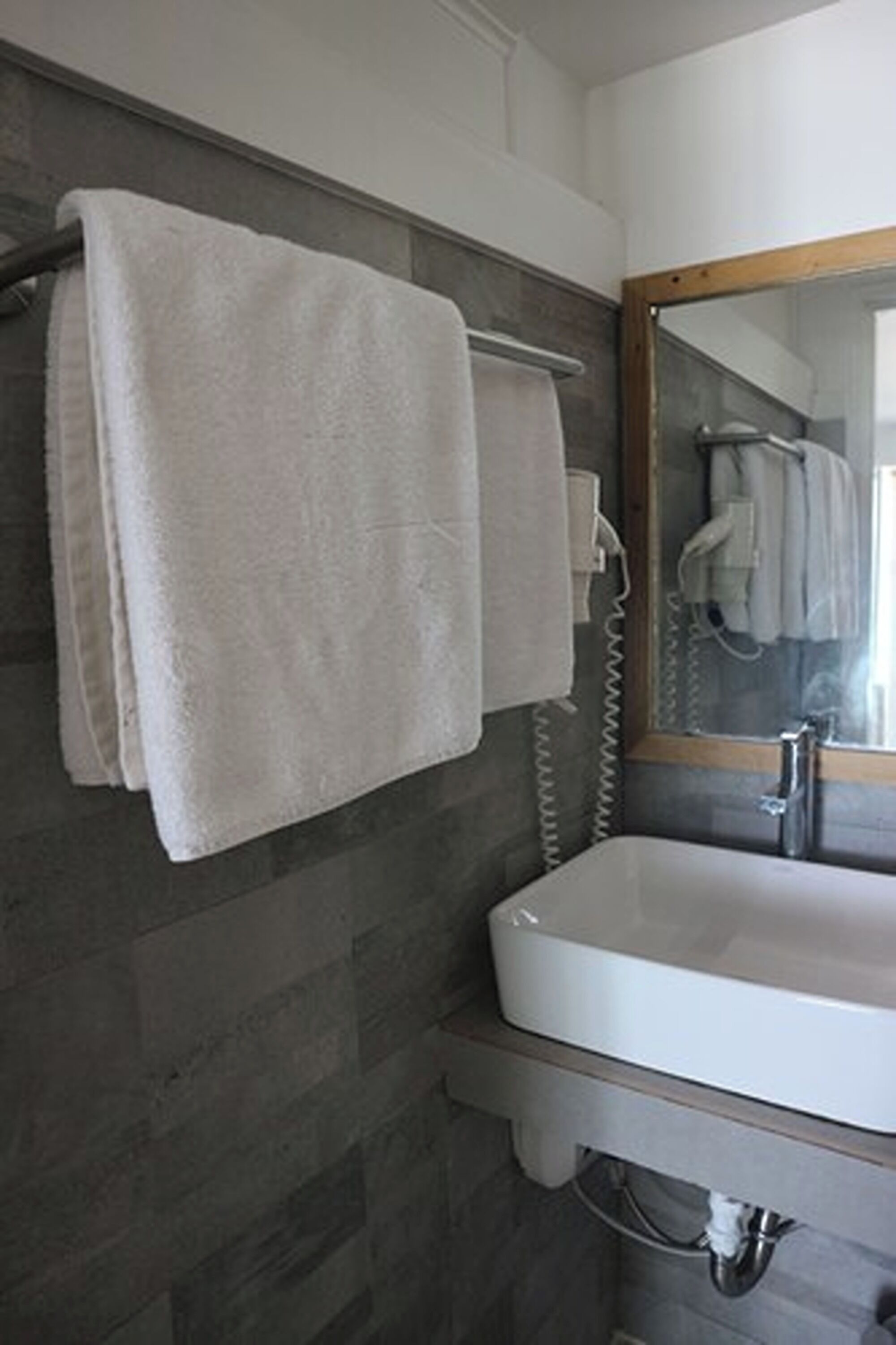 loft room with ocean view | bathroom | shower, free toiletries, hair dryer, bidet