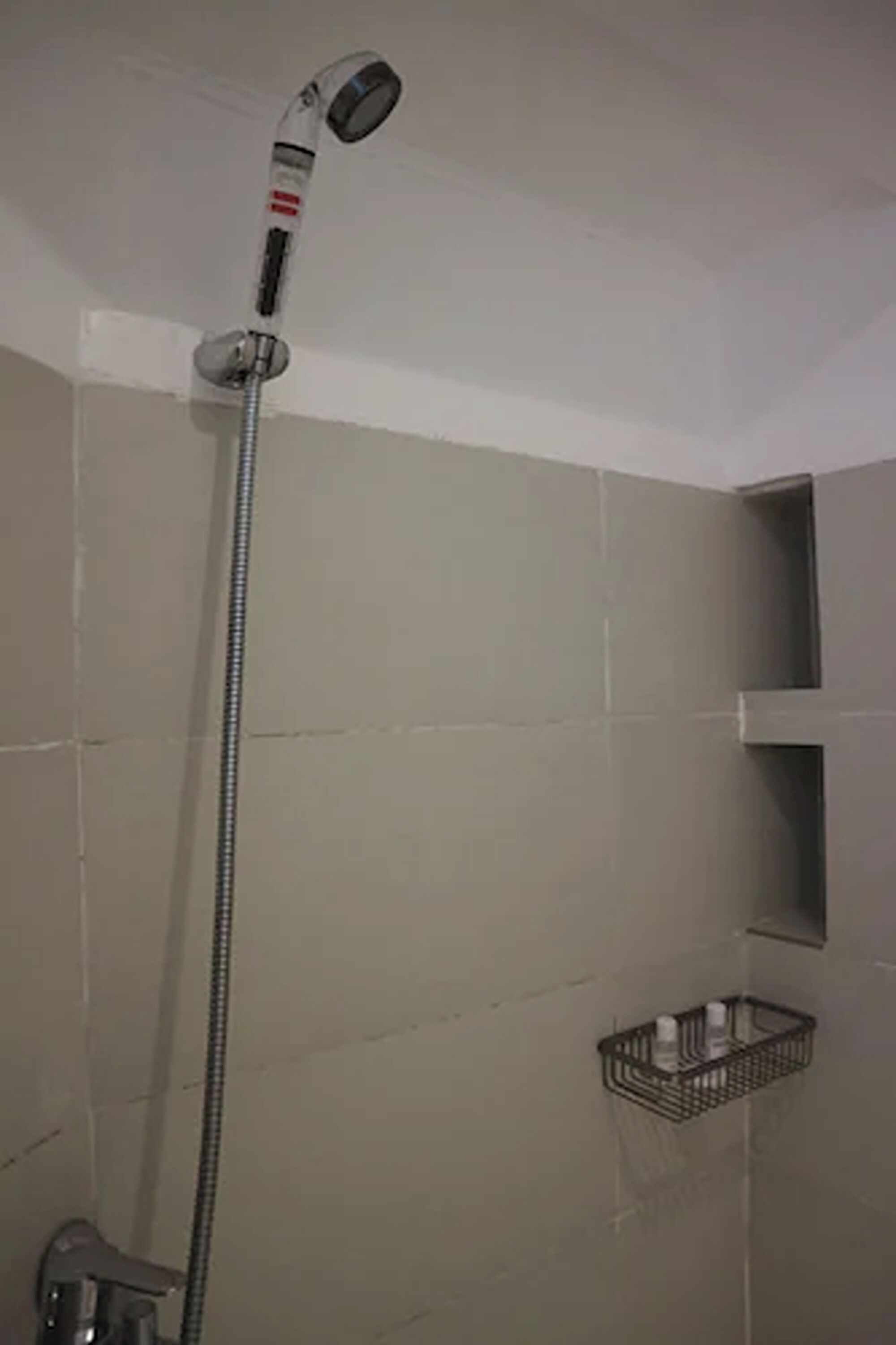 loft room with ocean view | bathroom | shower, free toiletries, hair dryer, bidet