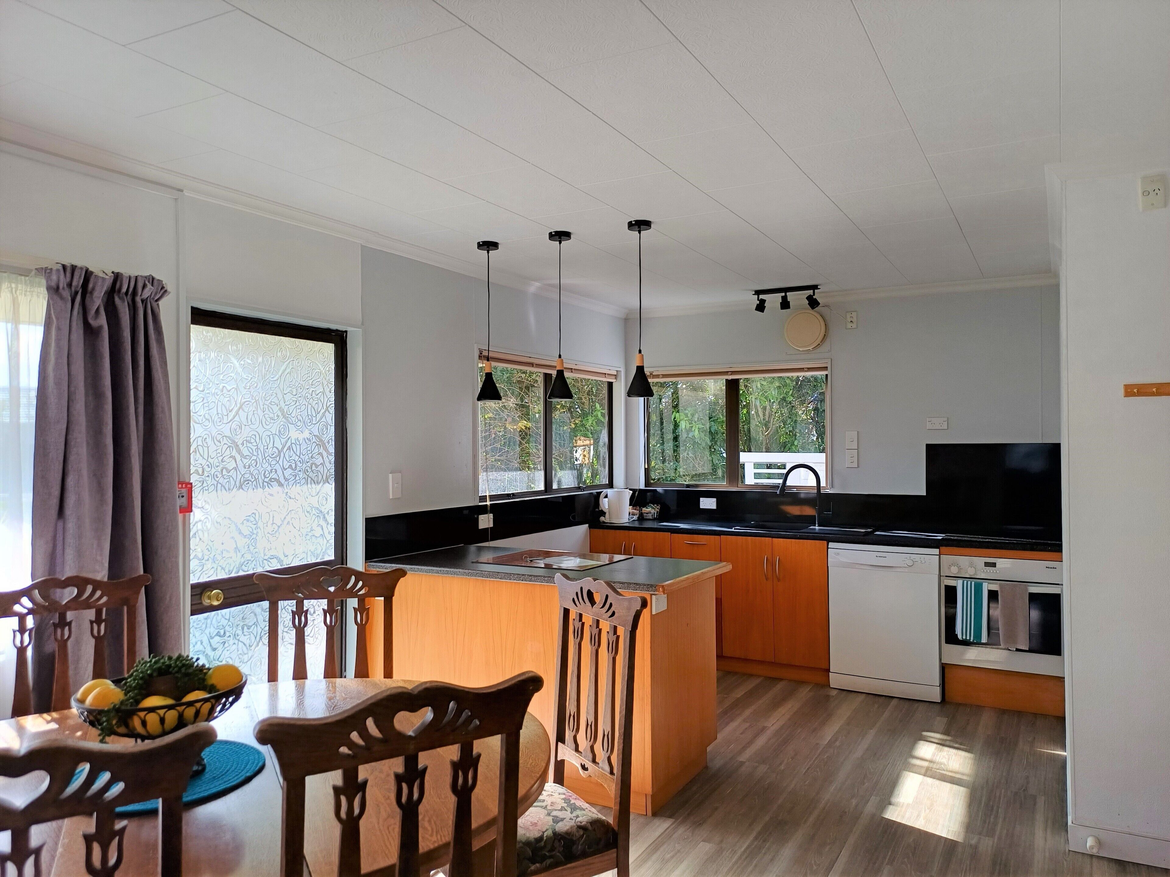 4 Bedroom House | Private kitchen | Full-size fridge, microwave, oven, stovetop