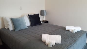 Apartment, 1 Bedroom, Garden View | Interior