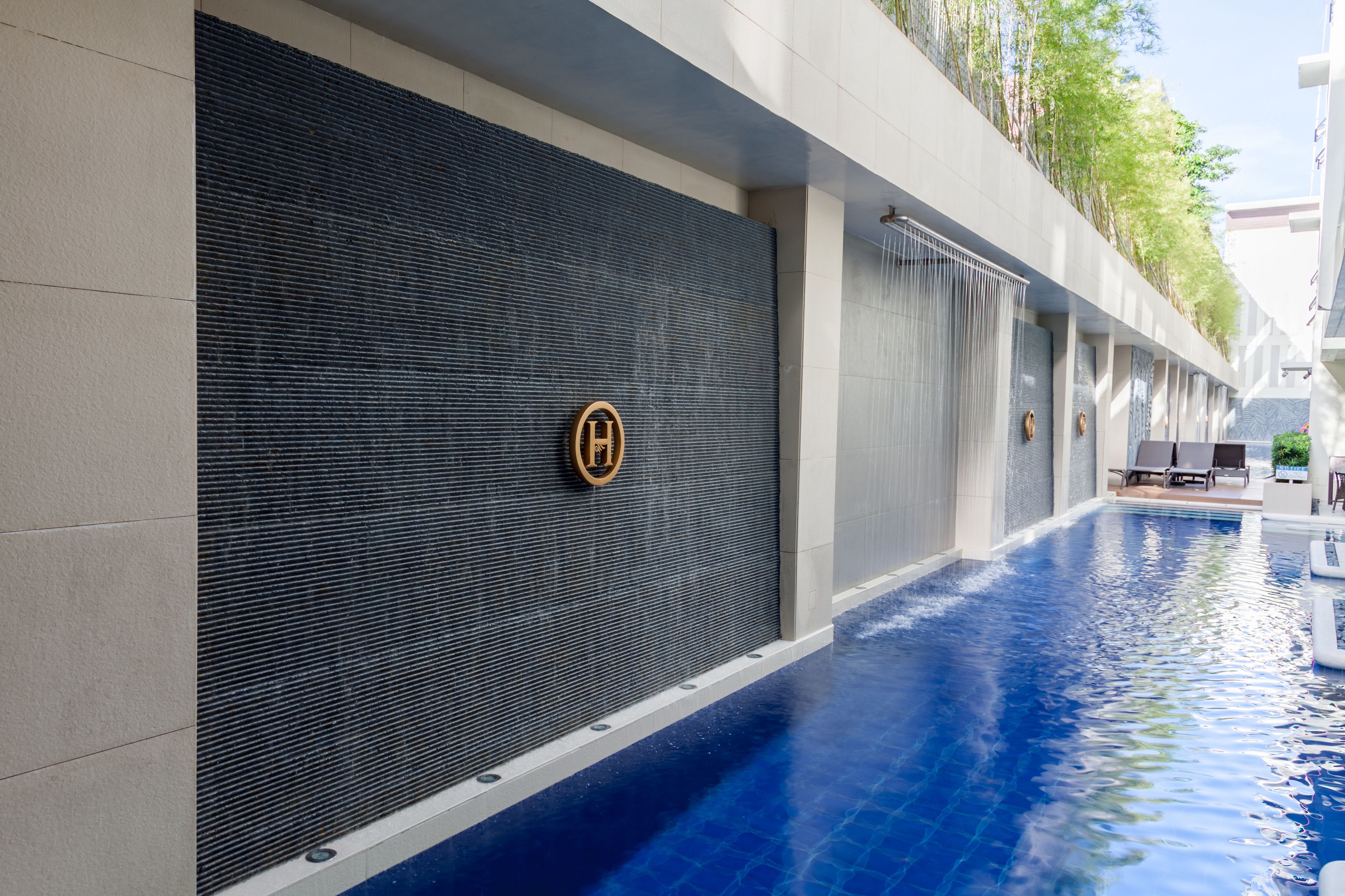 2 outdoor pools, open 8:00 am to 8:00 pm, pool umbrellas, pool loungers