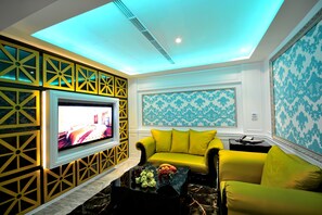 LCD TV, DVD player - Hae Duenn Motel (Taichung)