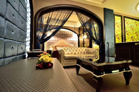 Down comforters, minibar, blackout drapes, soundproofing