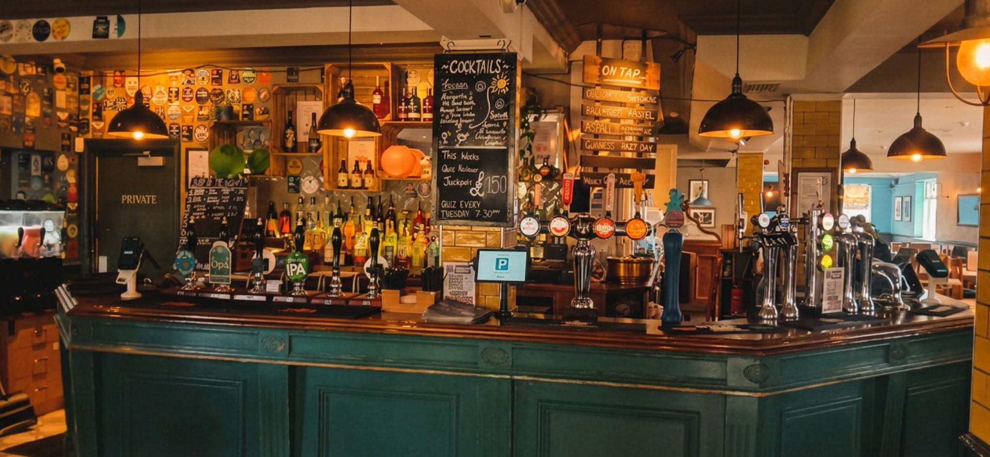 Bar (in der Unterkunft)