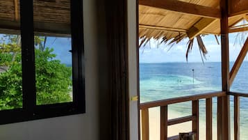 Tree House (Air Conditioning) | Terrace/patio