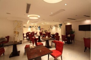 Unclassified image, 3 of 12, button - Vienna International Hotel (Shanghai Daning International Hongkou Guangyue Road Store) (Shanghai)