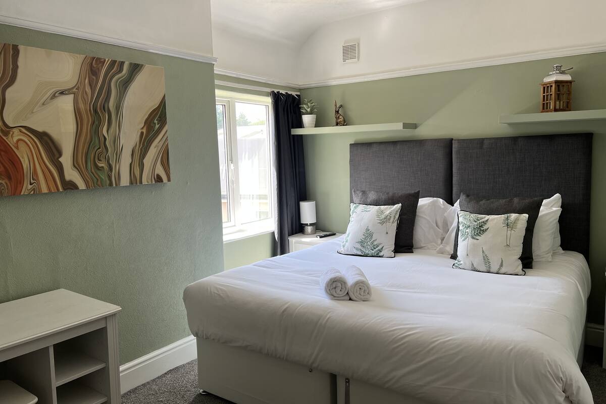 Triple Room, Shared Bathroom | 1 bedroom