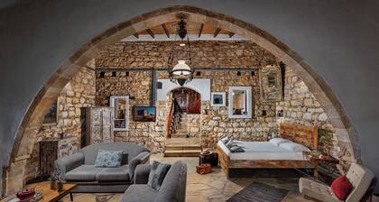 Oinoessa Traditional Boutique Houses