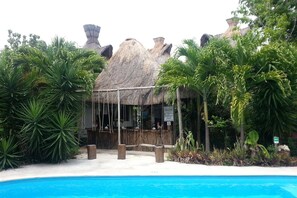 Outdoor pool - Green Tulum Cabañas & Gardens (Tulum)