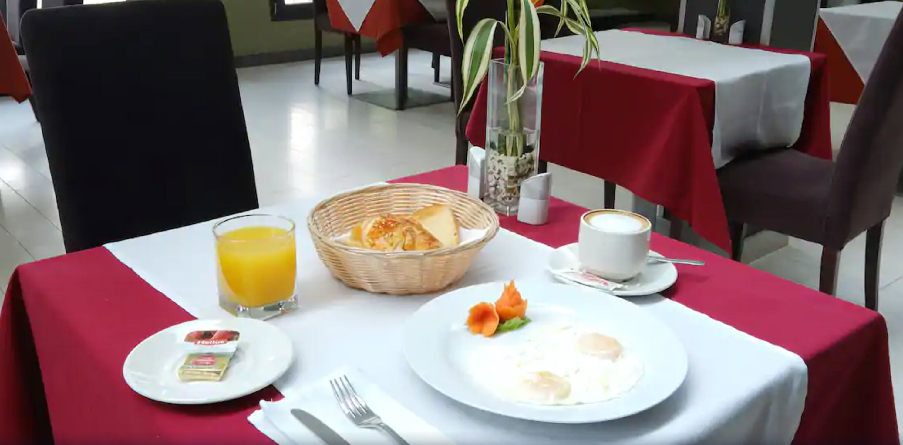 free daily continental breakfast